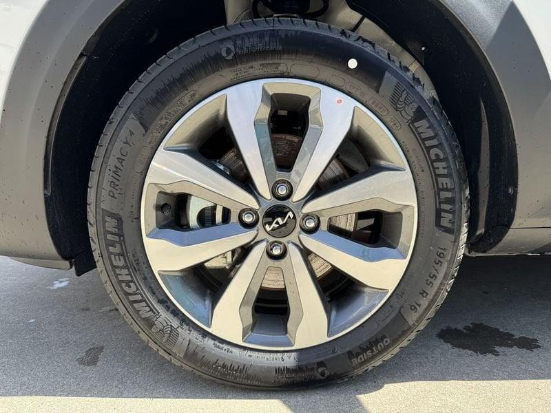 KIA Stonic 1.2 MPI GPL Urban