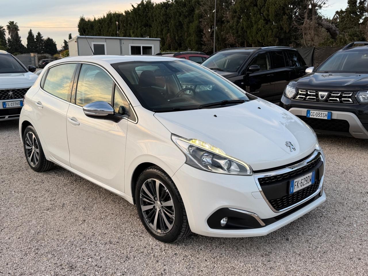 Peugeot 208 BlueHDi 75 5 porte Allure