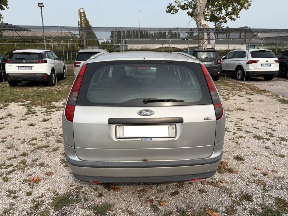 Ford Focus 1.6 TDci 90CV