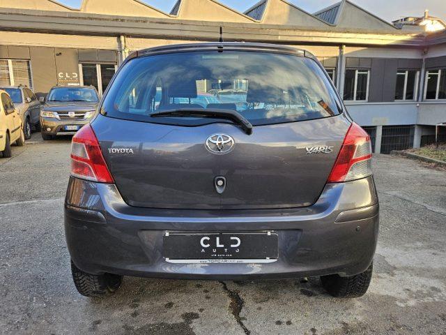 TOYOTA Yaris 1.0 5 porte