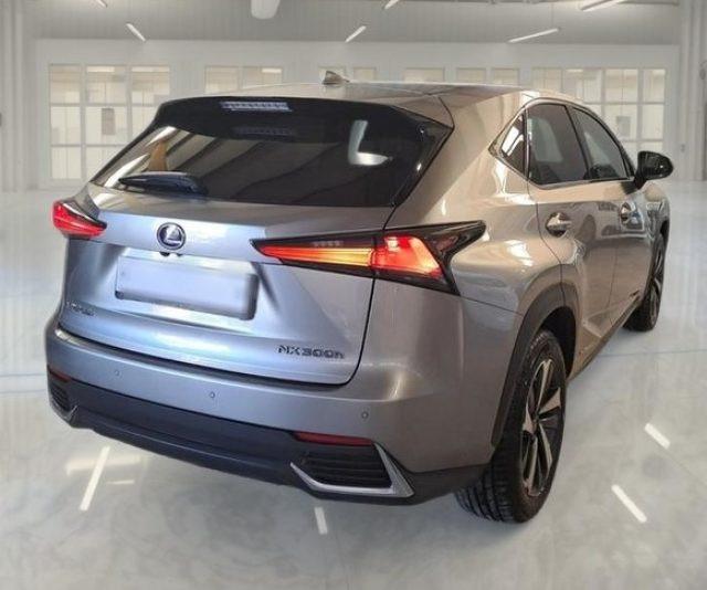 LEXUS NX 300 Hybrid 4WD Luxury