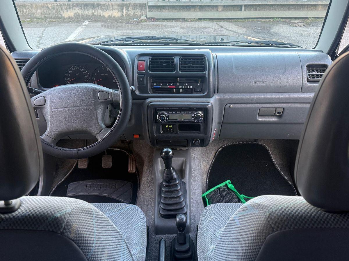 SUZUKI - Jimny - 1.3i 16V 4WD JLX