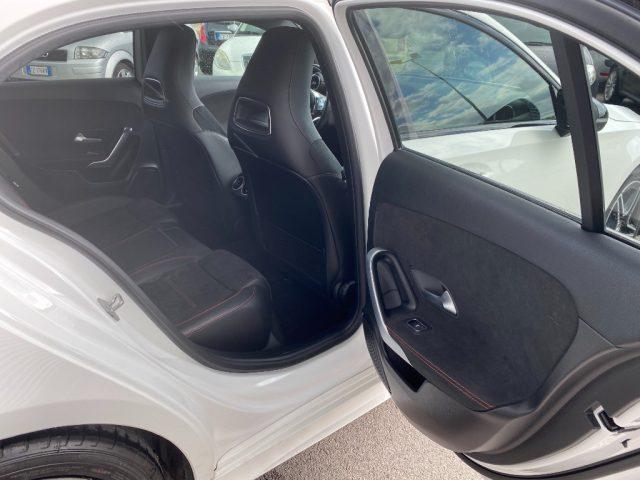 MERCEDES-BENZ A 180 d Automatica 4p. SPORT AMG pack