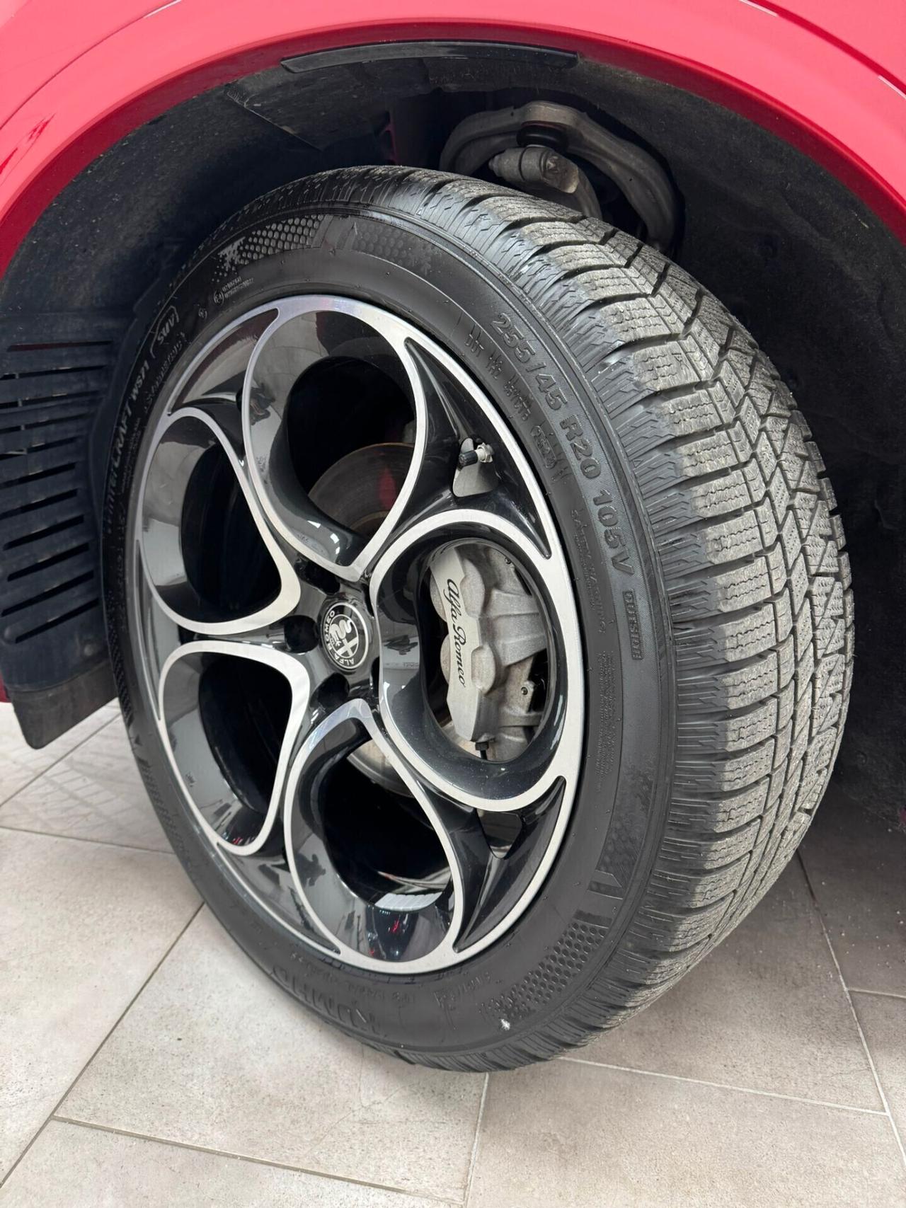 ALFA ROMEO STELVIO 2.2 TURBODIESEL 210 CV AT8 Q4 VELOCE