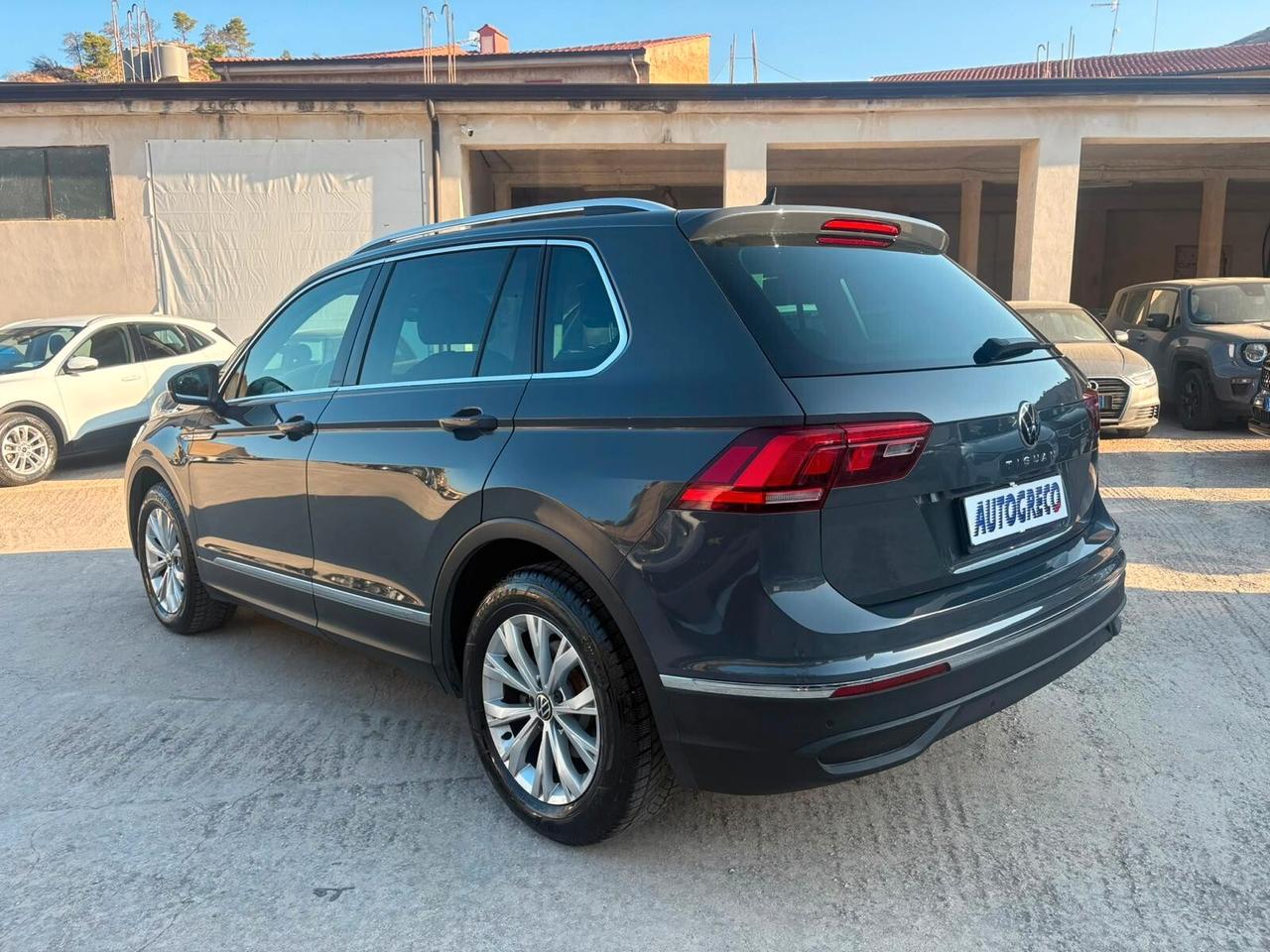 Volkswagen Tiguan 2.0 TDI 150 CV SCR DSG R-Line