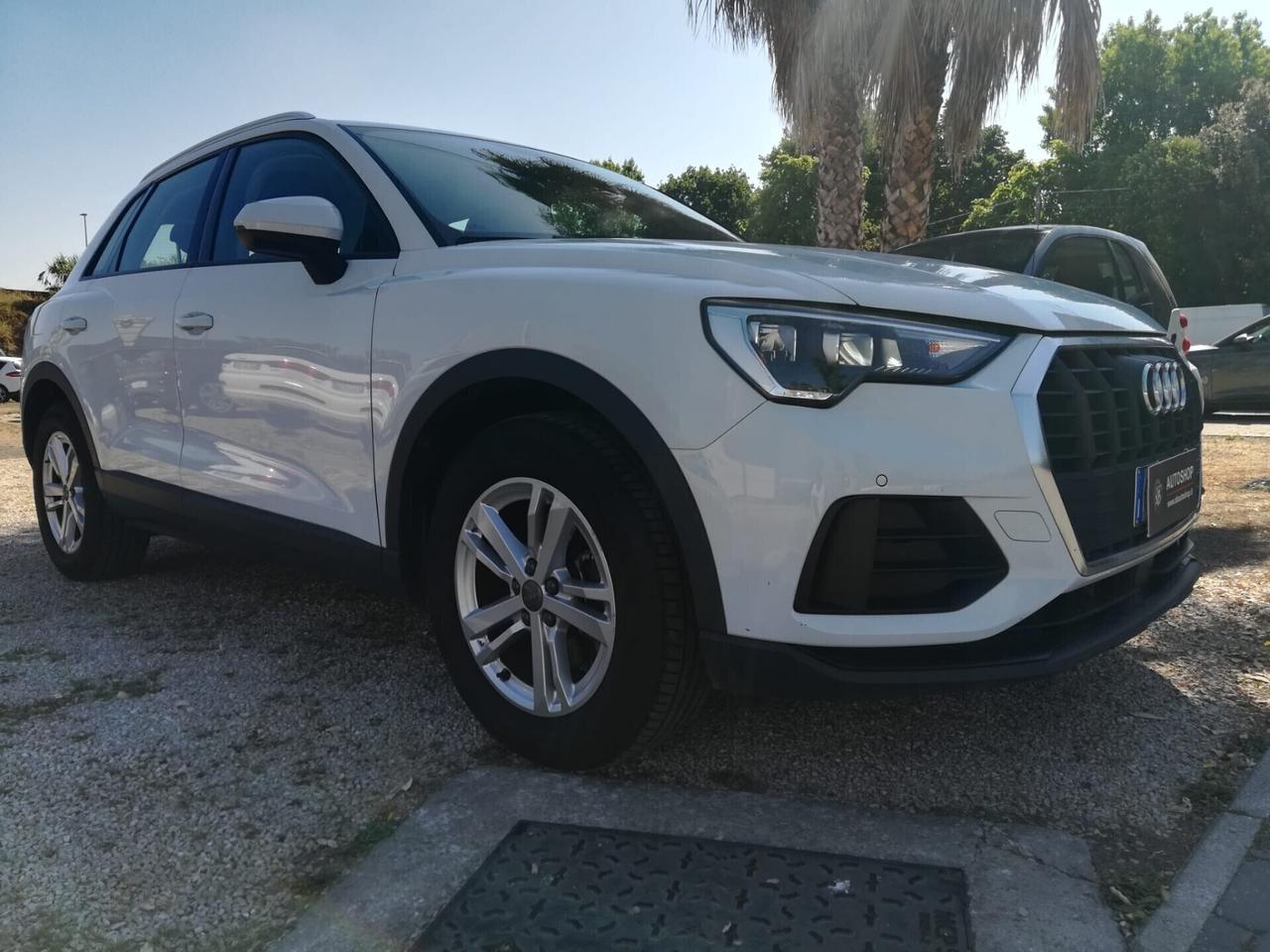 AUDI - Q3 - 35 TDI S tronic S line edition - FINAN