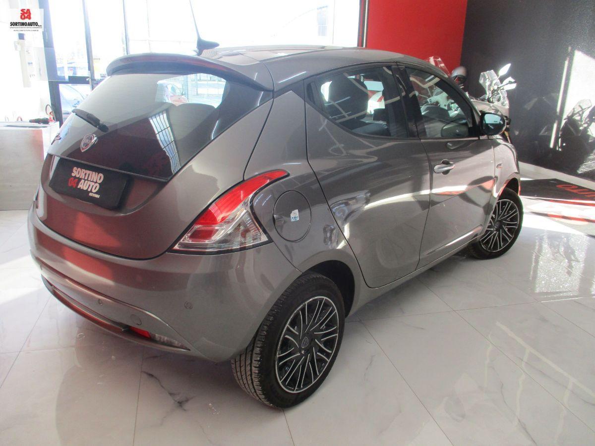 LANCIA Ypsilon 1.0 5p.S&S Hybryd Gold- KM50000