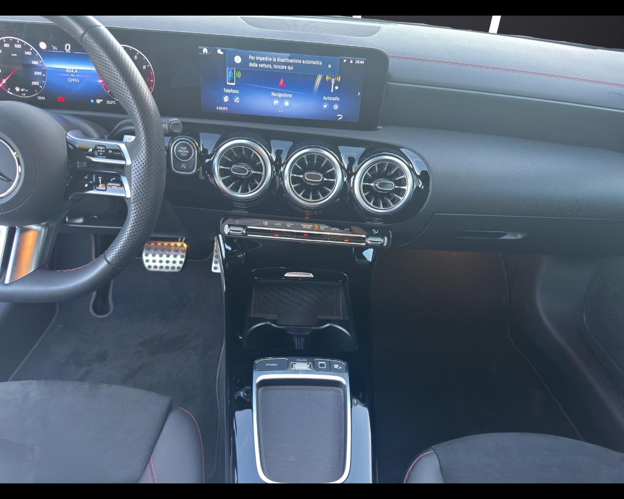 Mercedes-Benz CLA S.Brake (X118) - CLA 180 Automatic Shooting Brake AMG Line Premium Plus