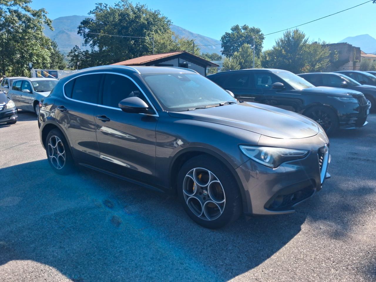 Alfa Romeo Stelvio 2.2 Turbodiesel 180 CV AT8 RWD Executive