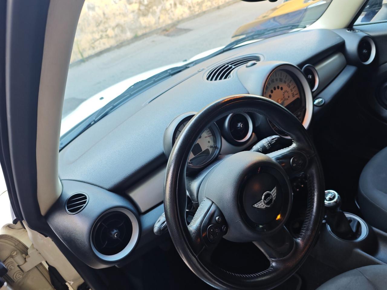 Mini 1.6 16V One (55kW)