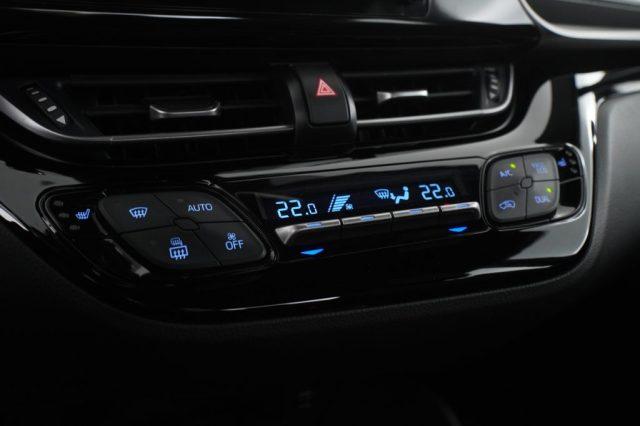 TOYOTA C-HR C-HR 1.8 Hybrid E-CVT Business