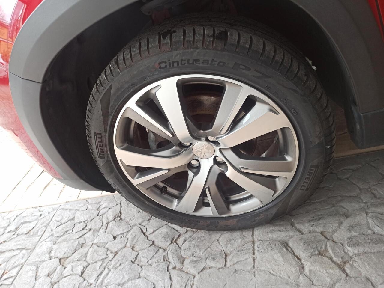 Peugeot 2008 BlueHDi 120 S&S Crossway