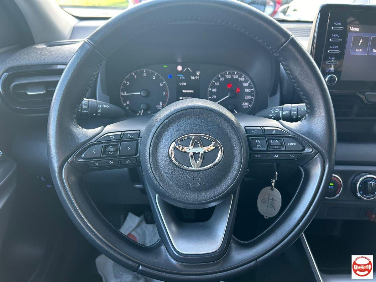 TOYOTA - Yaris 1.0 Active