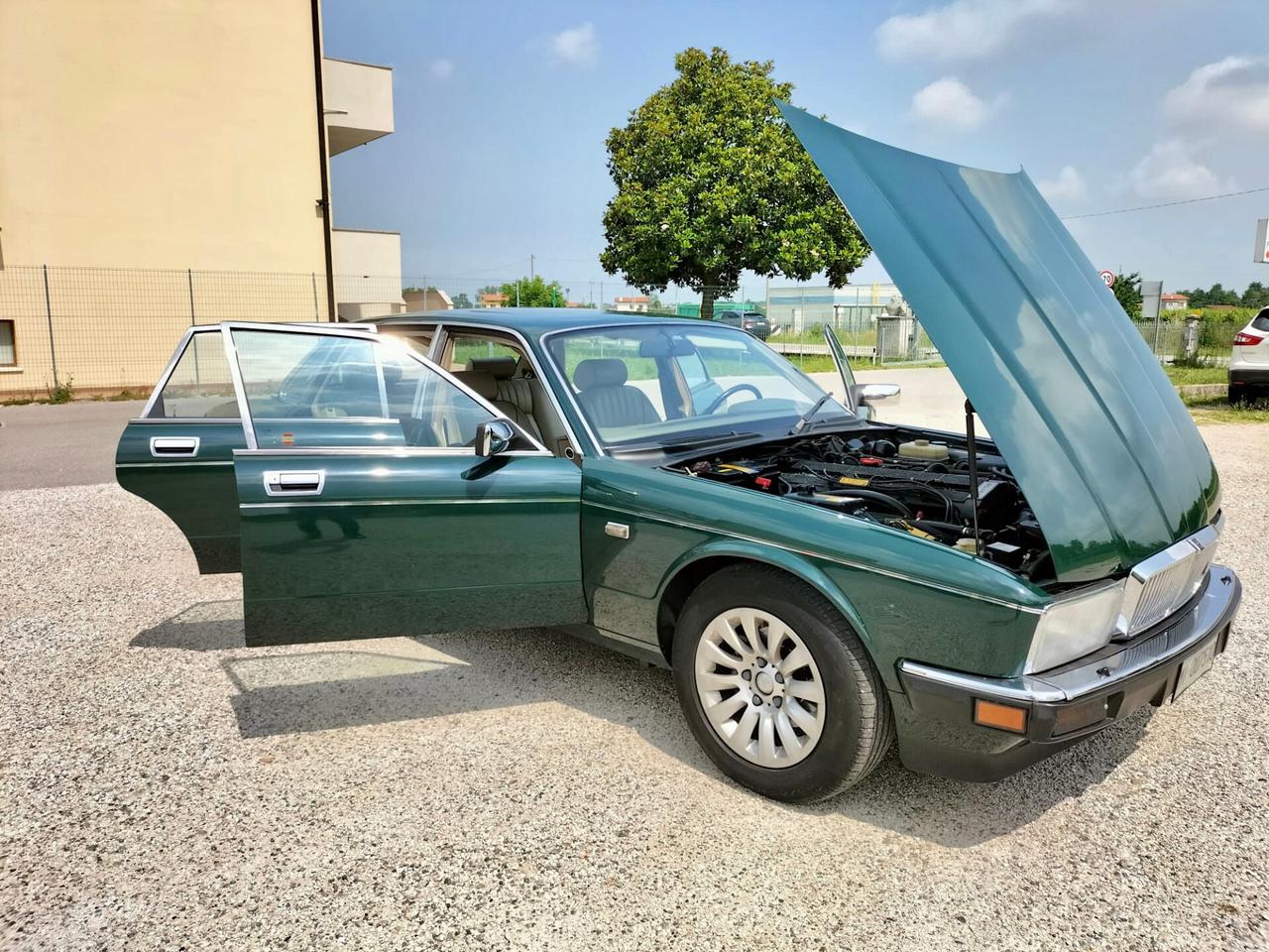 Jaguar XJ Sovereign 4.0