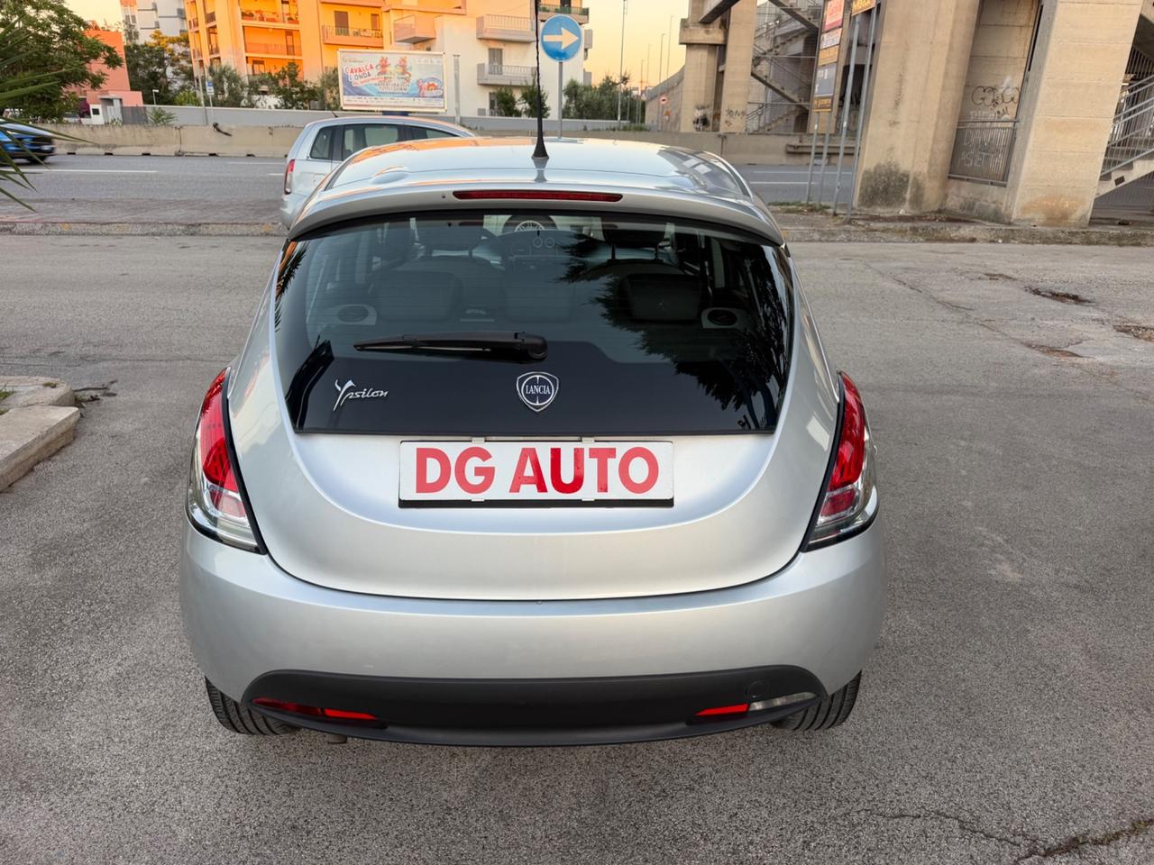 Lancia Ypsilon 1.2 benz 69 CV GPL casa madre 2013