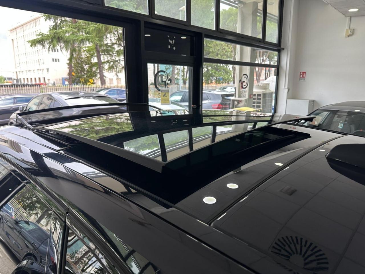 Jaguar F-Pace SE R-Dynamic AWD Navi Tetto C21 BlackPack RDynamic