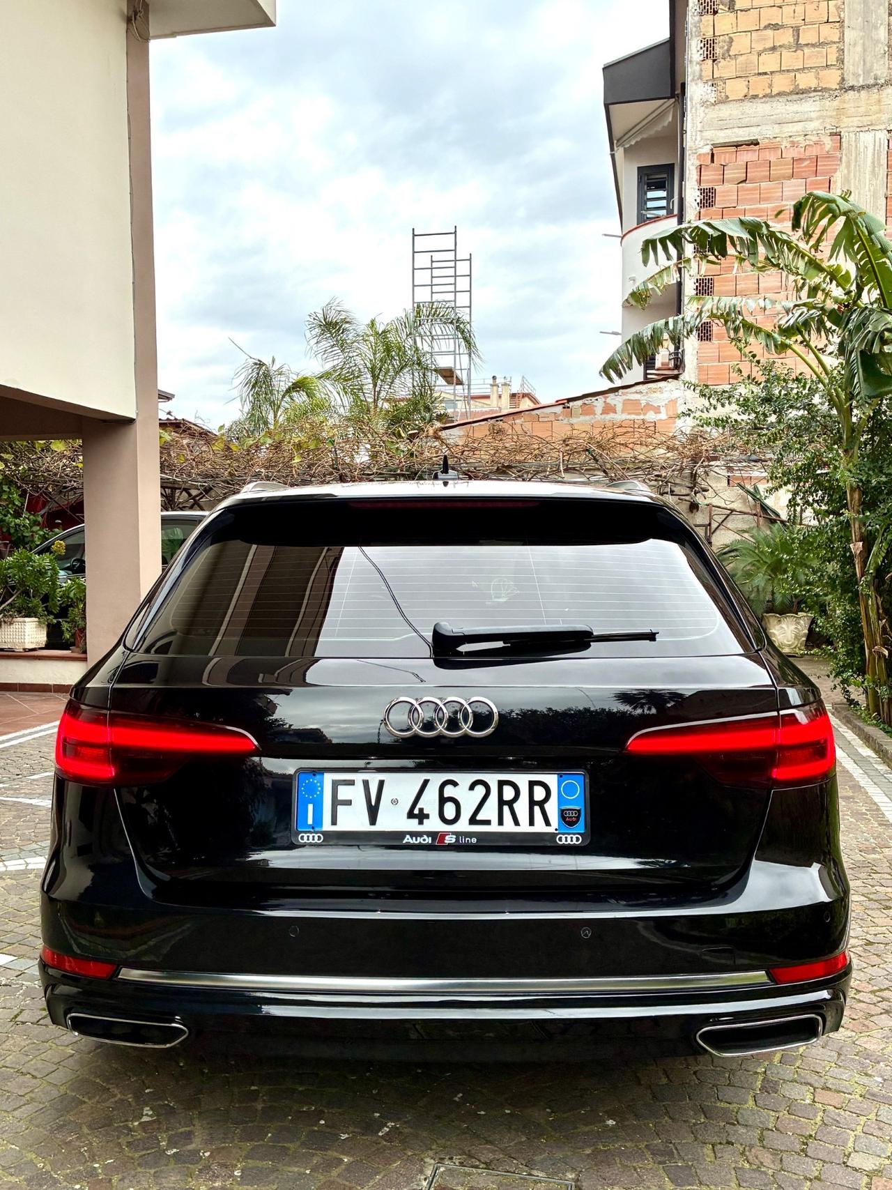 Audi A4 Avant 30 TDI S tronic Sport