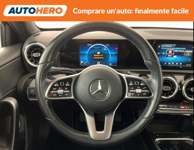 MERCEDES-BENZ A 180 d Automatic Progressive Advanced