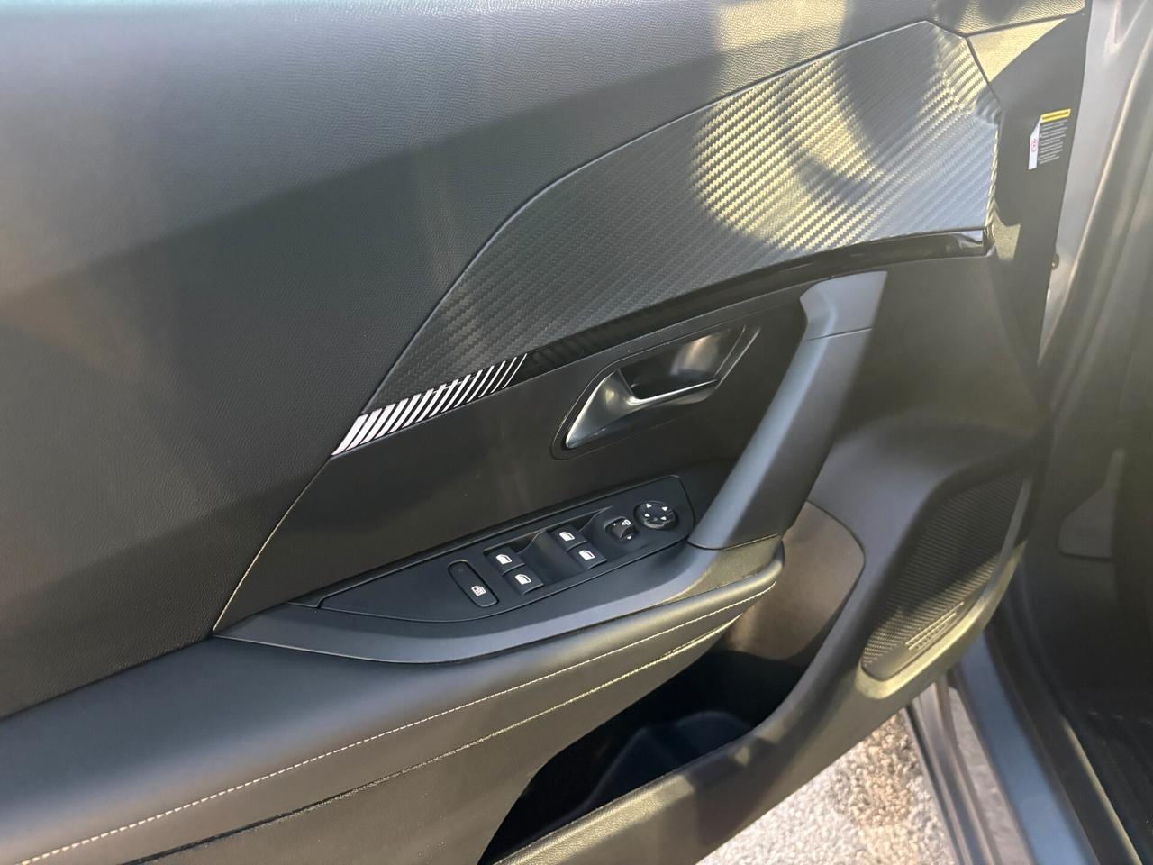Peugeot 2008 PureTech 100 S&S Allure Pack KM CERTIFICATI