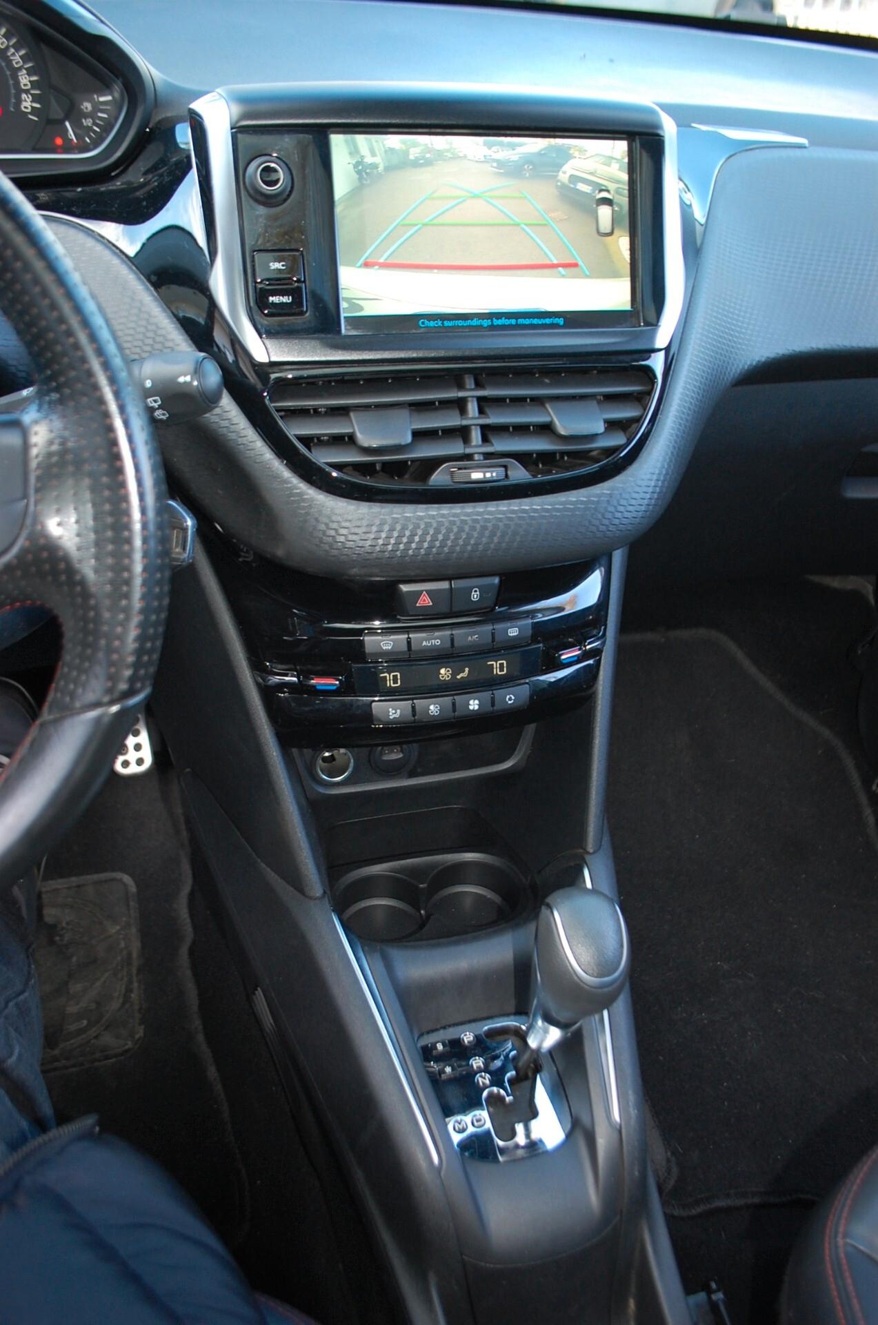 Peugeot 208 1.2 puretech 110CV EAT6 GT Line Uff Italy Navi USB