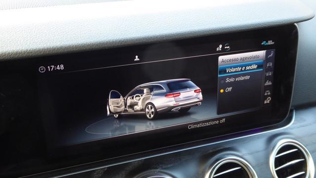 MERCEDES-BENZ E 220 d S.W. 4Matic Auto Premium AMG