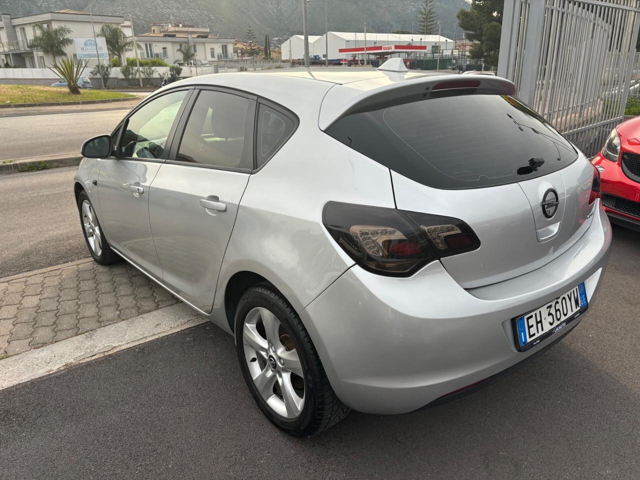 Opel Astra 1.7 CDTI 110CV 5 porte Cosmo