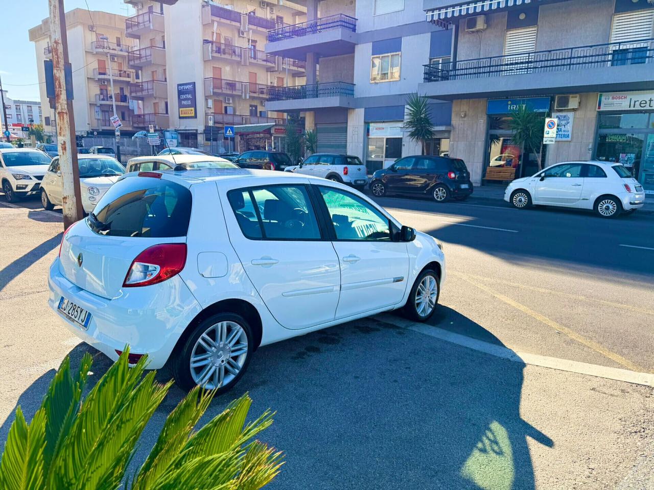 Renault Clio 1.2 16V 5 porte Live! - Anno 2011 - NEOPATENTATO