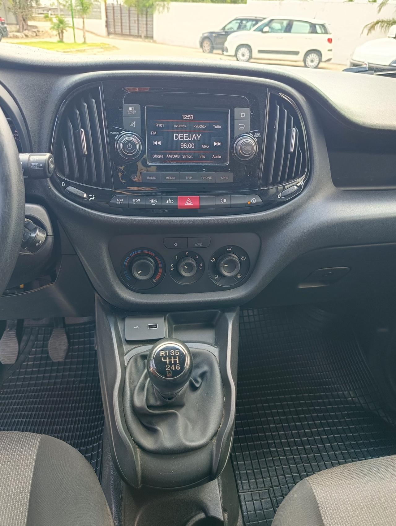 Fiat Doblò 1.6 MJT 105CV Cargo Maxi XL Lounge - 2019