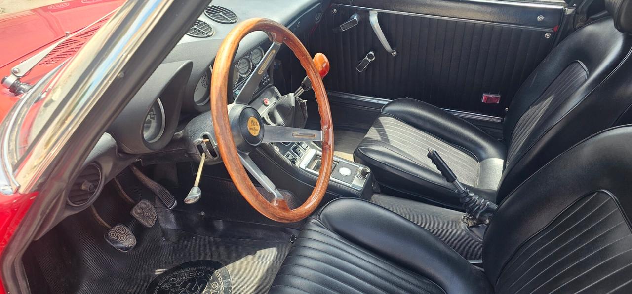 Alfa Romeo Spider 2.0 Veloce