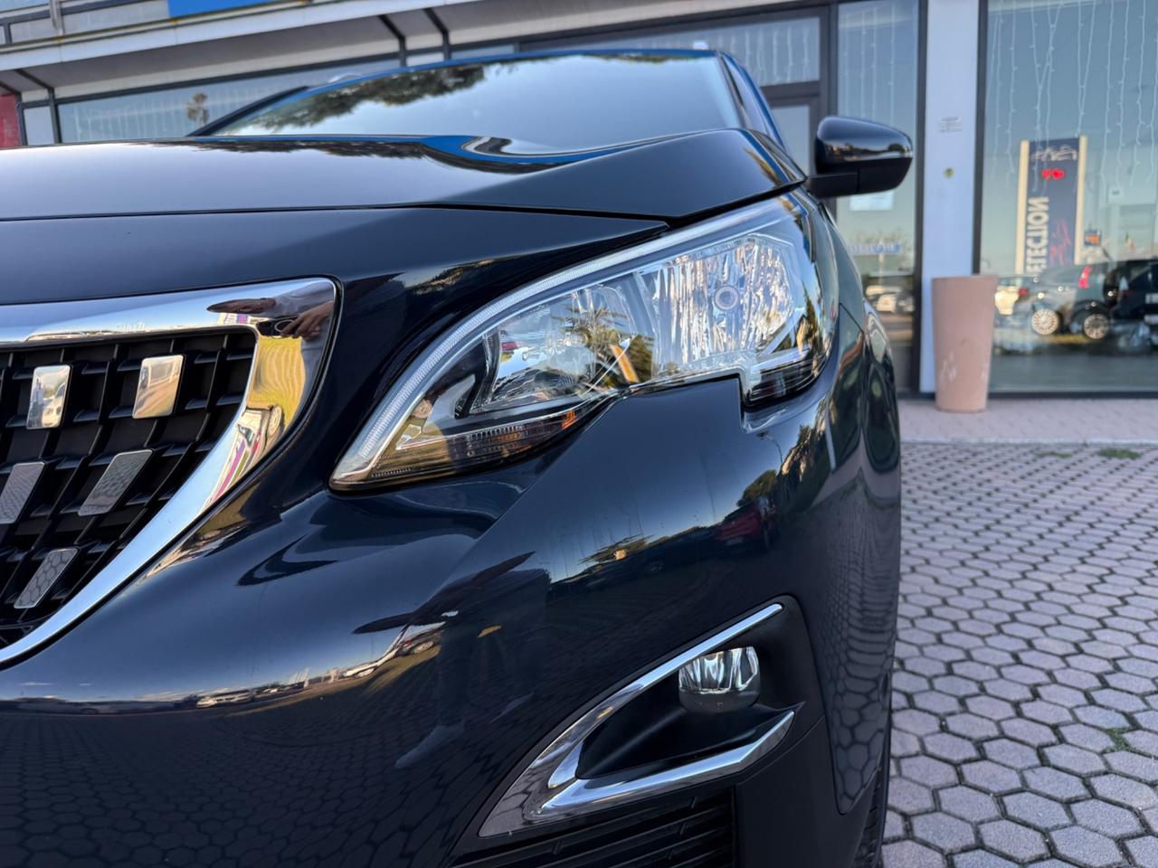 Peugeot 3008 BlueHDi 130 S&S EAT8 Allure
