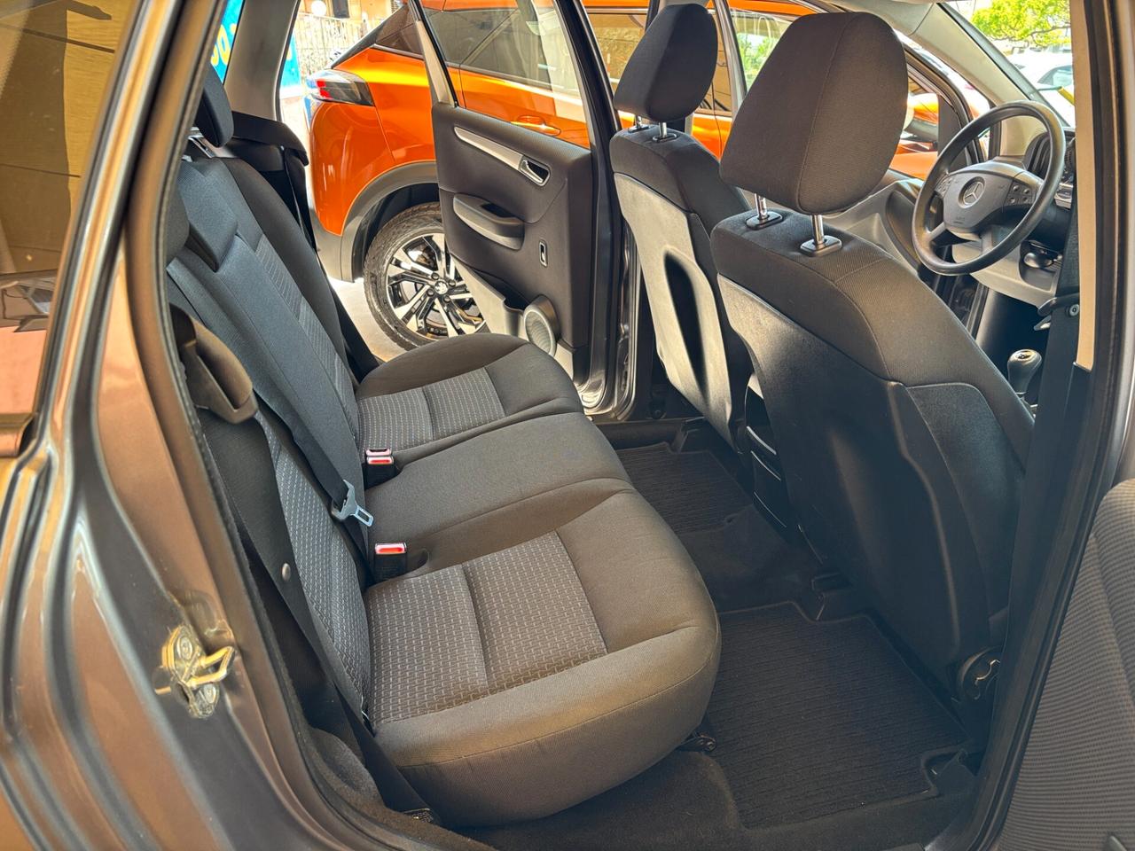 Mercedes-benz B 180 BlueEFFICIENCY Executive-2011