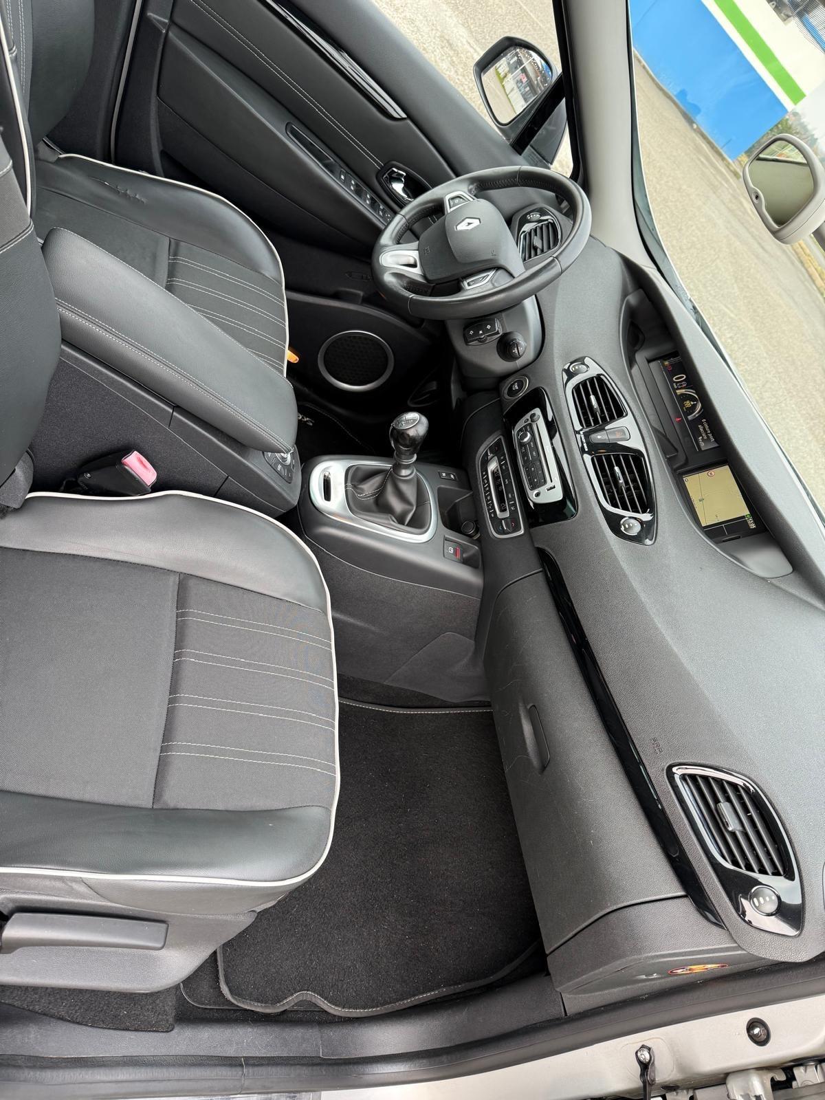 Renault Scenic Scénic XMod 1.5 dCi 110CV S&S Bose