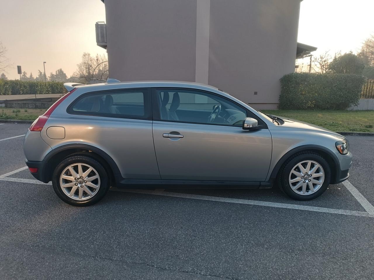 Volvo C30 1.6 D Kinetic garanzia