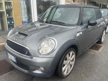 Mini 1.6 16V Cooper S 174cv marciante ma scalda
