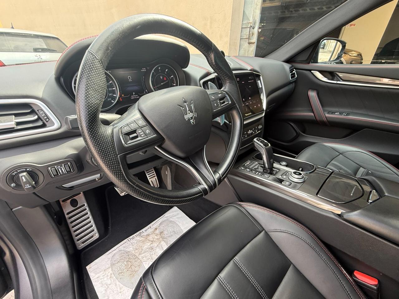 Maserati Ghibli L4 330 CV MHEV Gransport