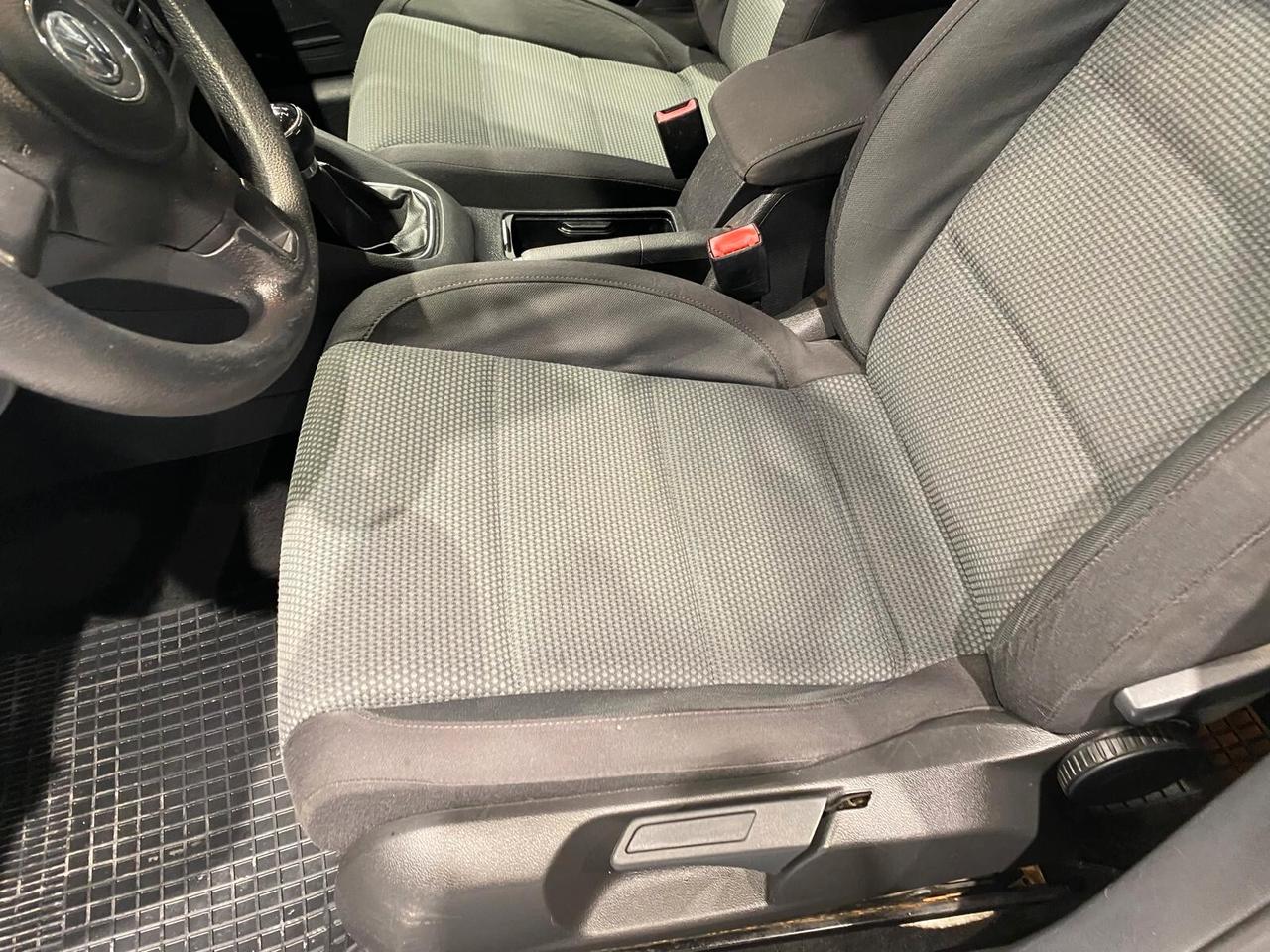 Volkswagen Golf 1.6 Diesel - 2011