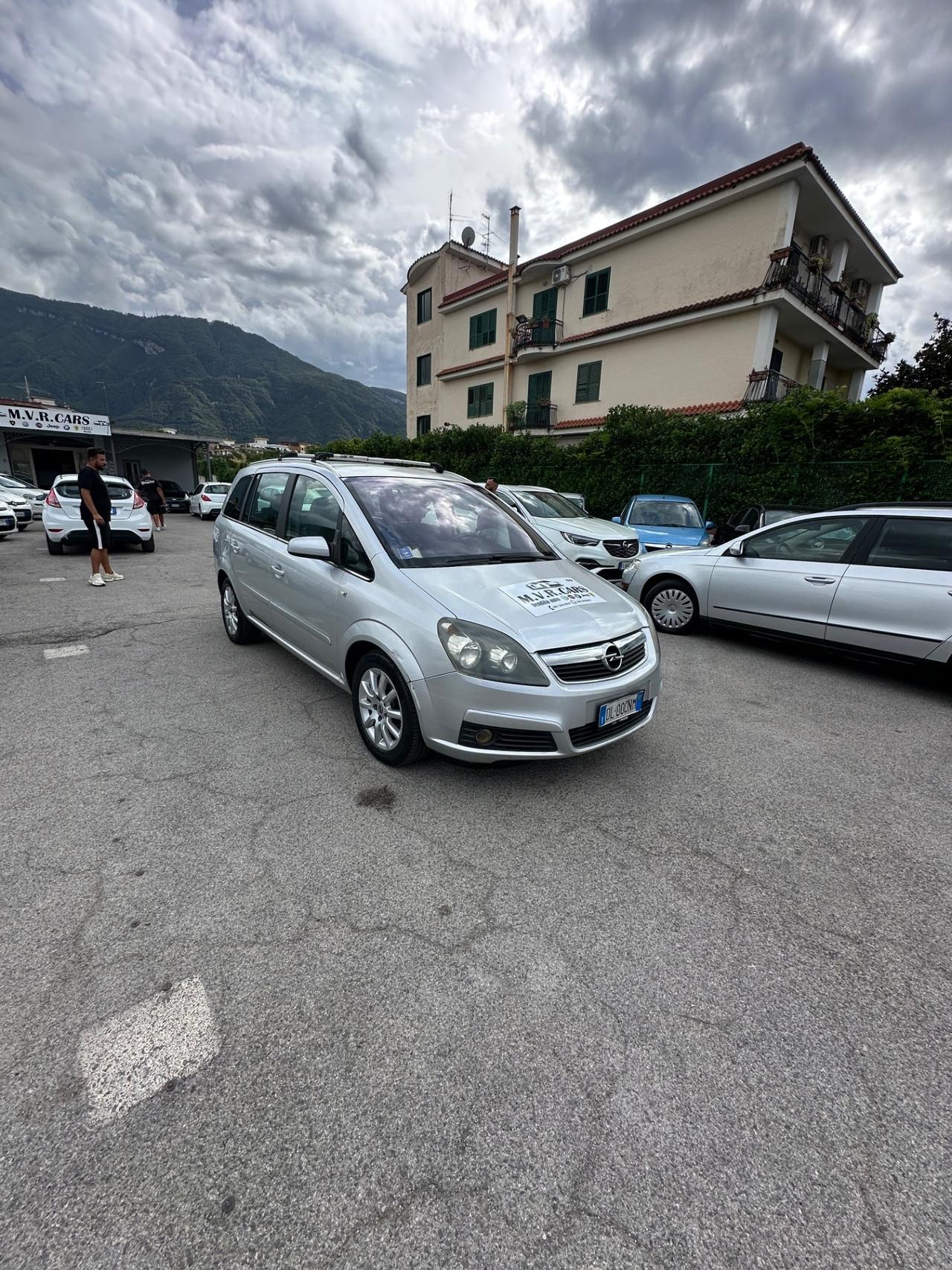 Opel Zafira 1.6 16V ecoM 94CV Cosmo