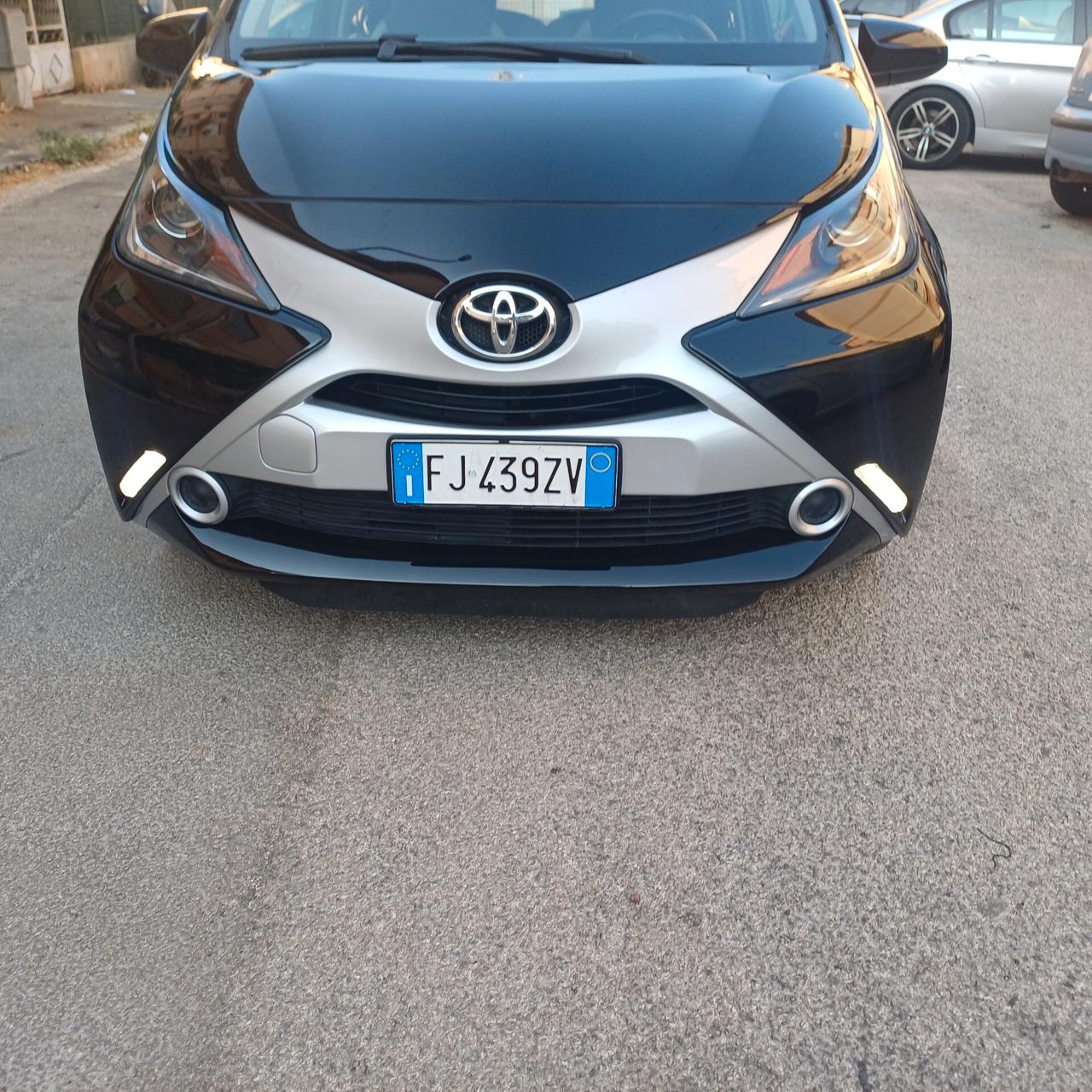 Toyota Aygo 1.0 VVT-i 69 CV 5 porte