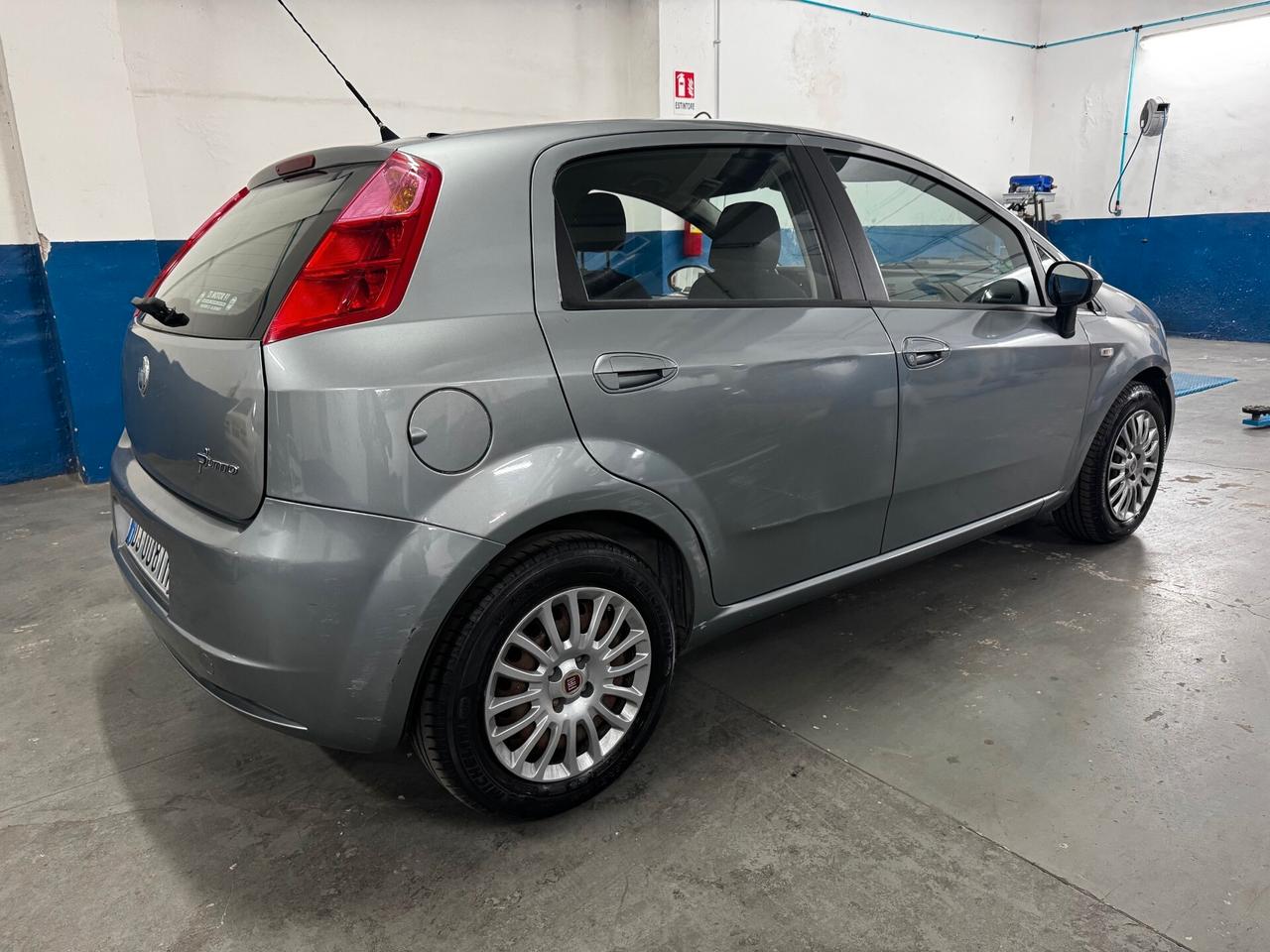 Fiat Grande Punto Grande Punto 1.3 MJT 75 CV 5 porte Dynamic