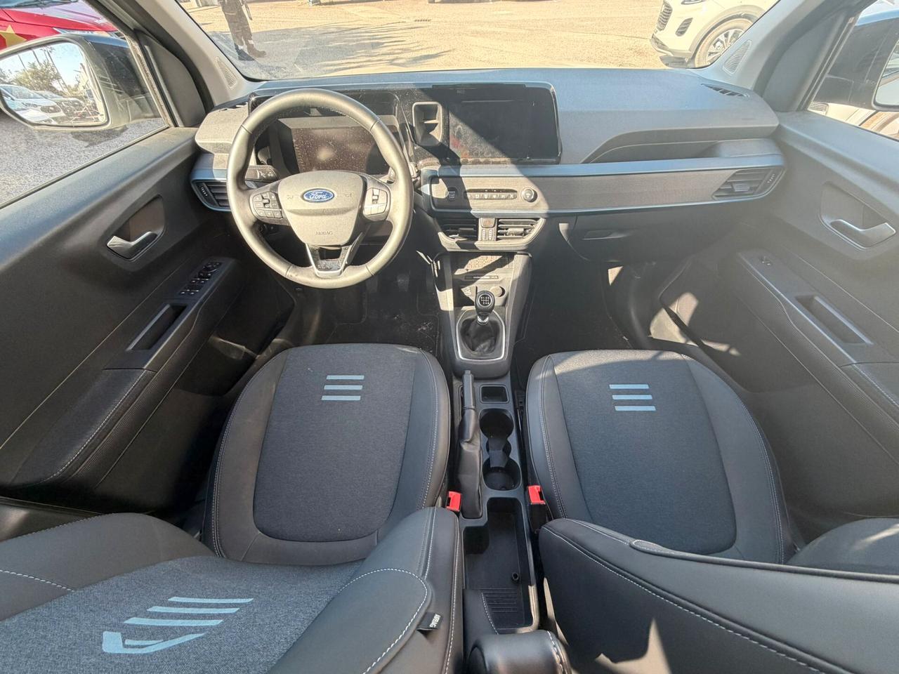 Ford Tourneo Courier 1.0 EcoBoost Active