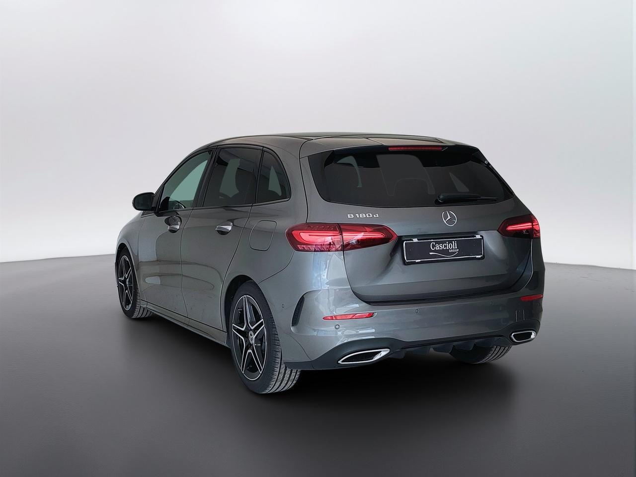 Mercedes-Benz Classe B - W247 2023 - B 180 d AMG Line Advanced Plus auto