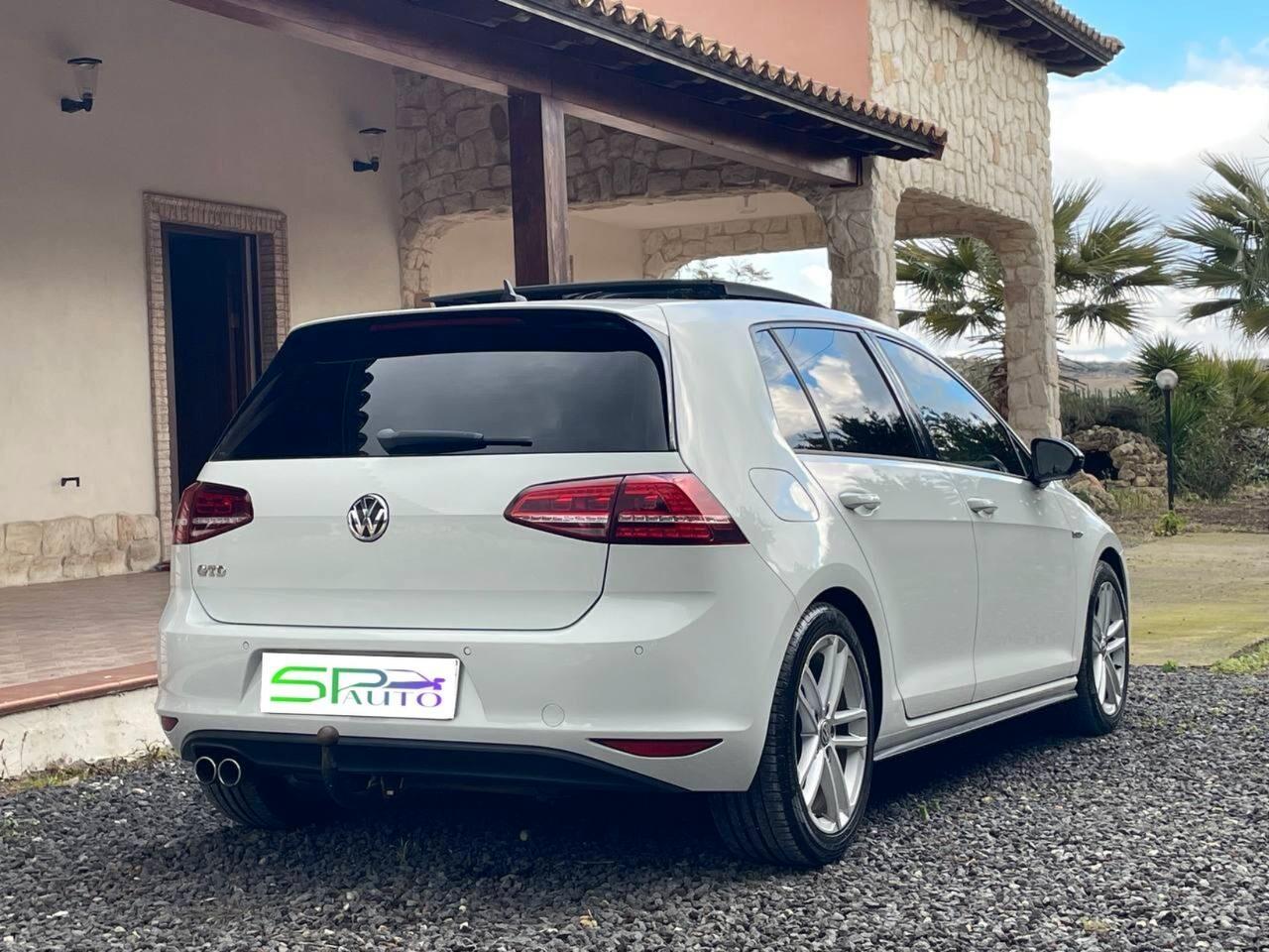 Volkswagen Golf GTD 2.0 TDI DSG TETTO PANORAMICO APRIBILE