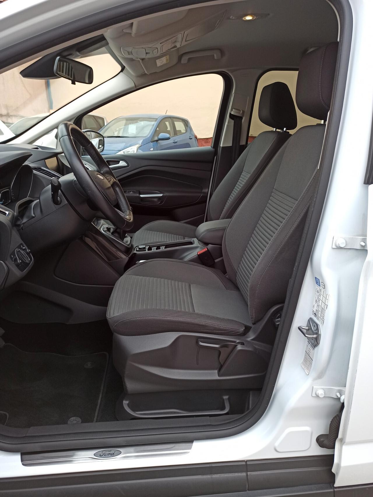 Ford C-Max 1.6 120 CV GPL Titanium