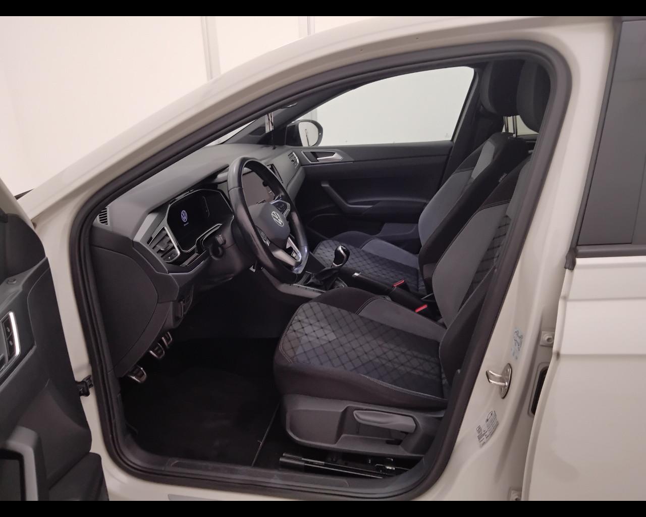 VOLKSWAGEN Taigo - Taigo 1.0 tsi R-Line 110cv