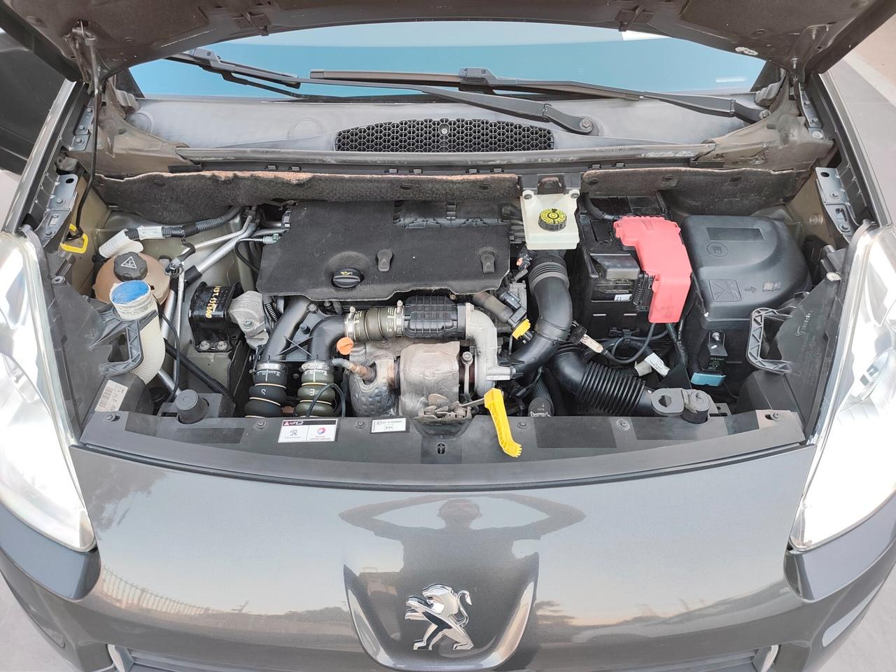 Peugeot Partner Tepee 1.6 HDi Outdoor