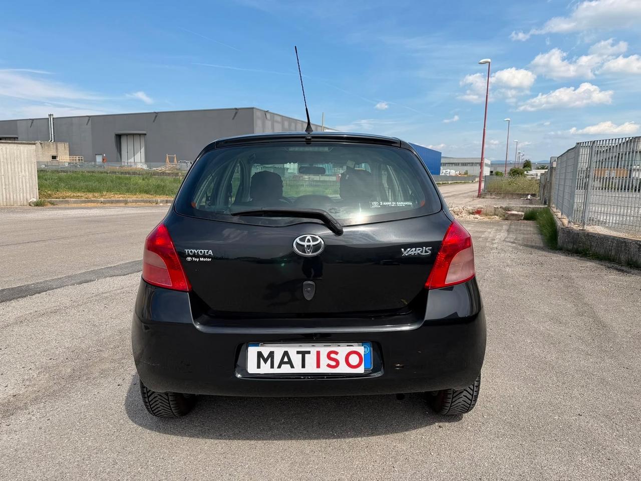 Toyota Yaris 1.0 5p Sol 130000 km