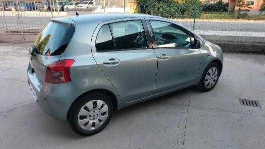 Toyota Yaris 1.3 5 p. X NEOPATENTATI!!