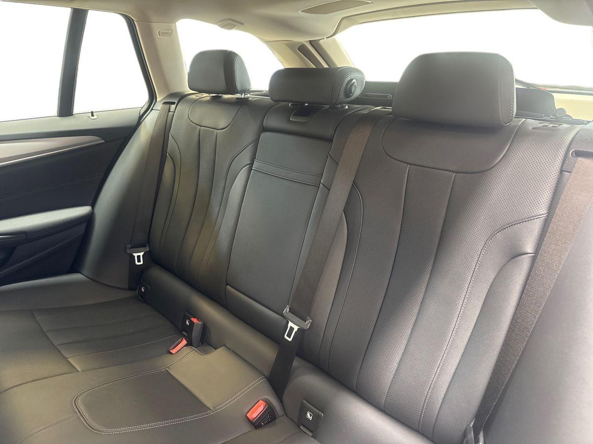 BMW Serie 5(G30/31/F90) - 518d 48V Touring Business