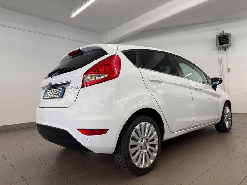 Ford Fiesta Fiesta 3p 1.4 16v + Gpl c/esp E5