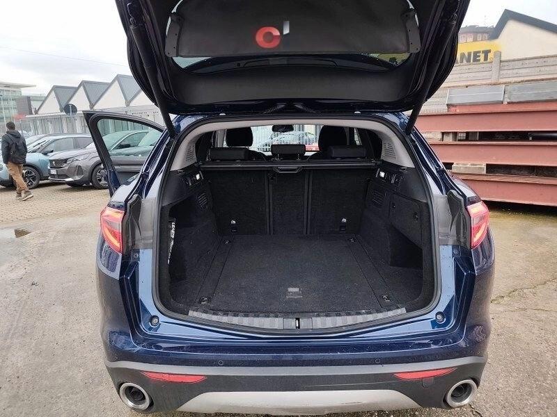 Alfa Romeo Stelvio 2.2 Turbodiesel 190 CV AT8 Q4 Business